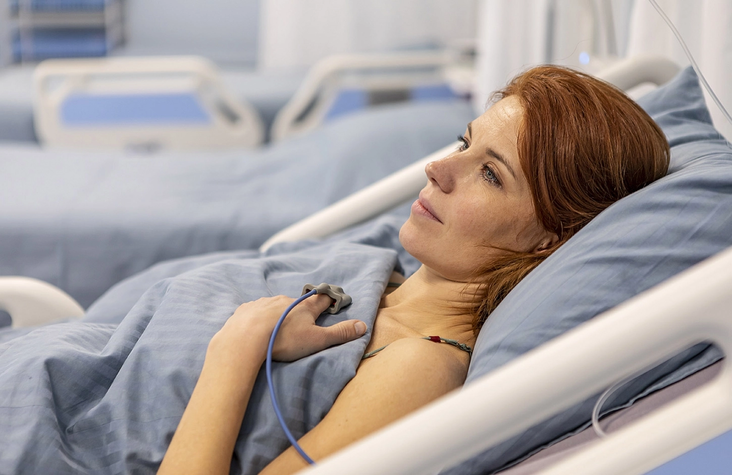 woman-in-hospitalbed